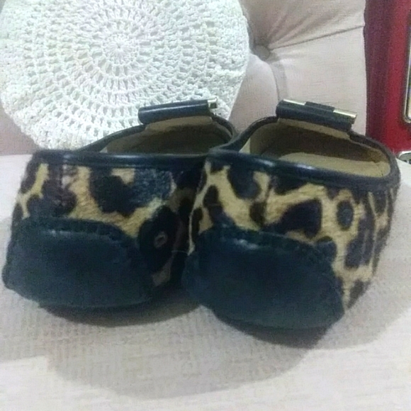 Michael Kors leopard print flats - Picture 5 of 11